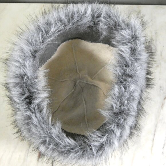 Elegant! Fabulous Fashionable Faux Fur Trim Hat Ivory/Winter-White Matching Trim main image 11